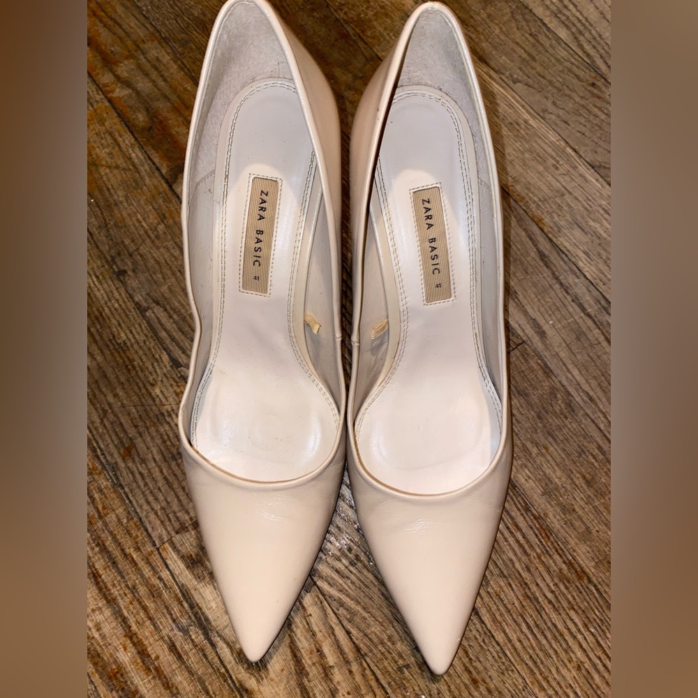 Zara Basic Nude/Beige Shoe Size 41